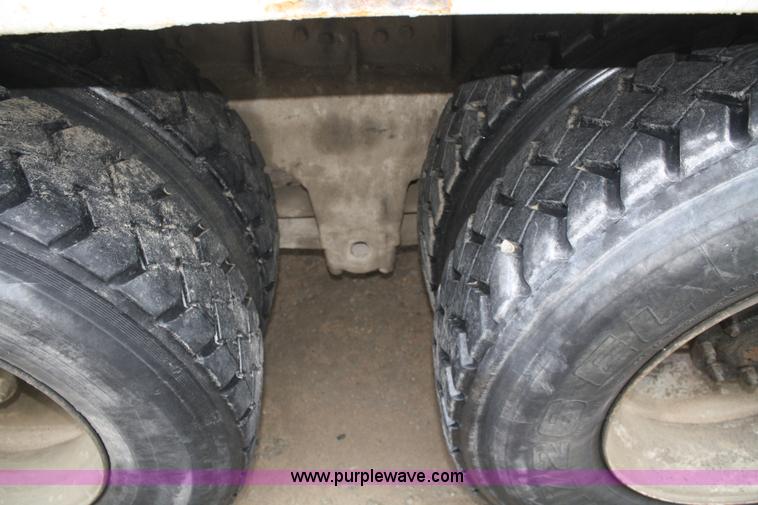 image for item 4970 1992 Kenworth W900 cement truck