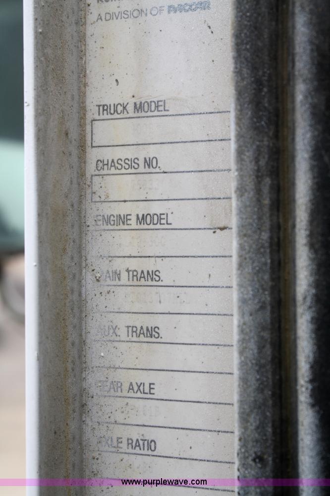 image for item 4970 1992 Kenworth W900 cement truck