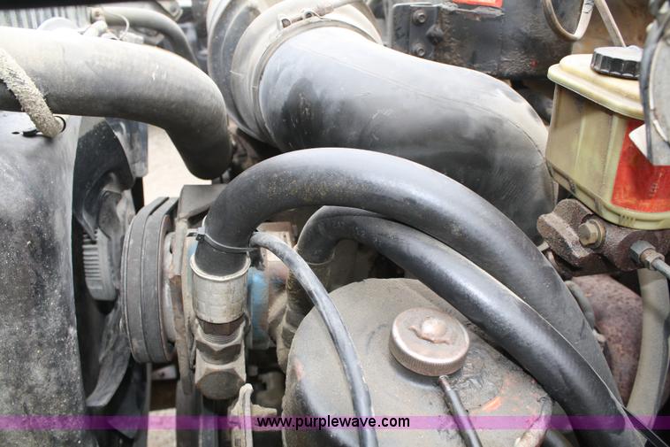 image for item 4971 1988 Ford F800 dump truck