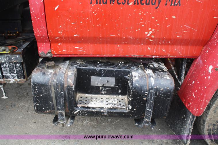 image for item 4971 1988 Ford F800 dump truck