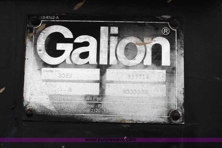 image for item 4971 1988 Ford F800 dump truck