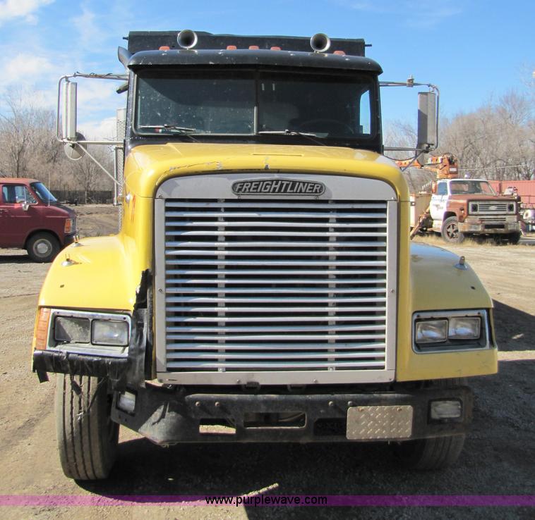 image for item 5191 1990 Freightliner FLD dump truck