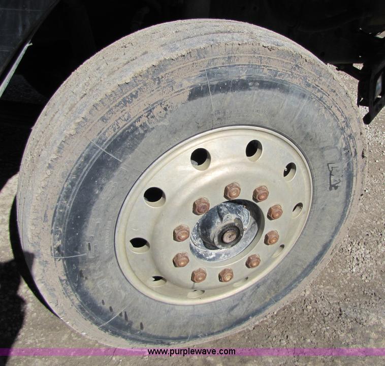 image for item 5191 1990 Freightliner FLD dump truck