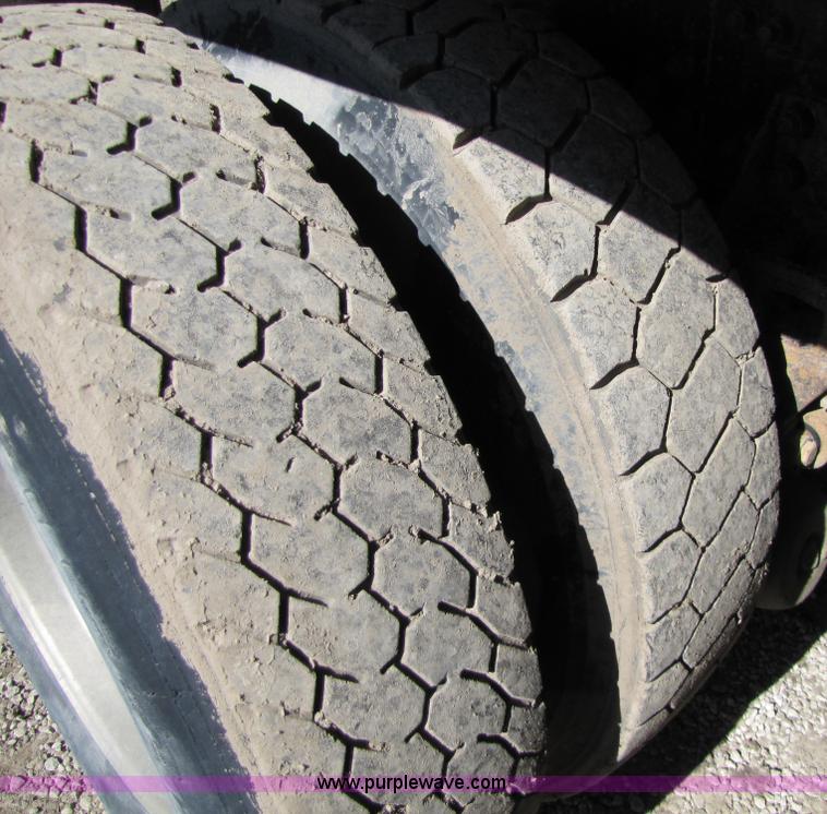 image for item 5191 1990 Freightliner FLD dump truck