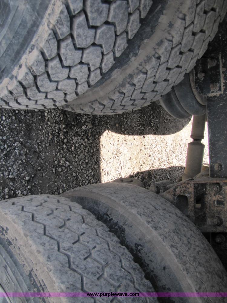 image for item 5191 1990 Freightliner FLD dump truck