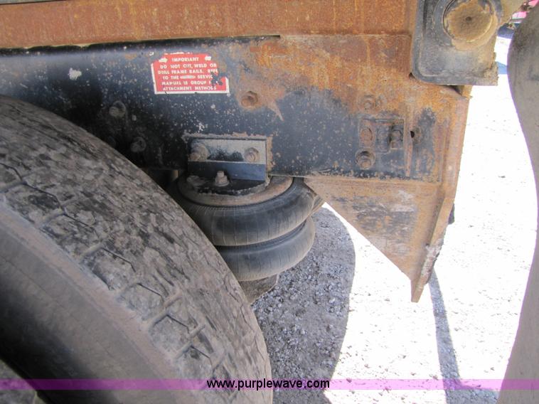 image for item 5191 1990 Freightliner FLD dump truck