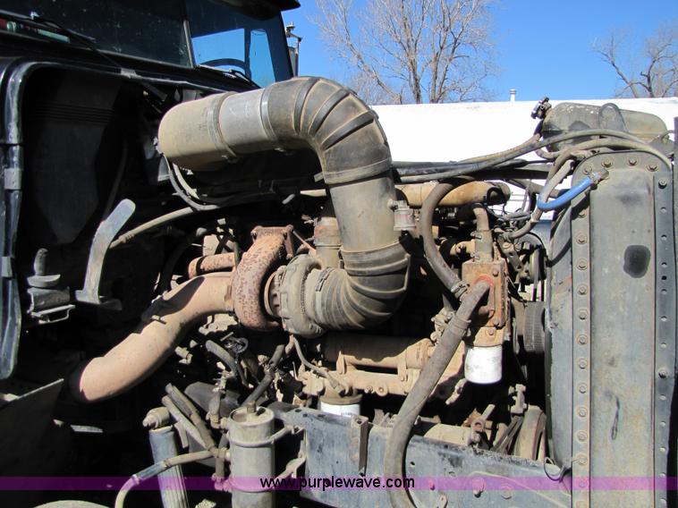image for item 5191 1990 Freightliner FLD dump truck