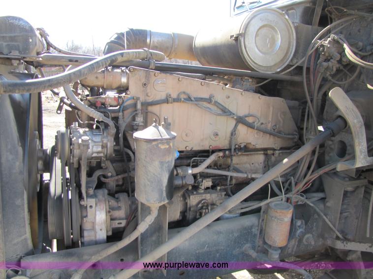image for item 5191 1990 Freightliner FLD dump truck