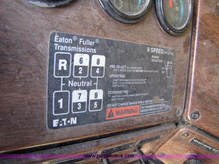 image for item 5191 1990 Freightliner FLD dump truck