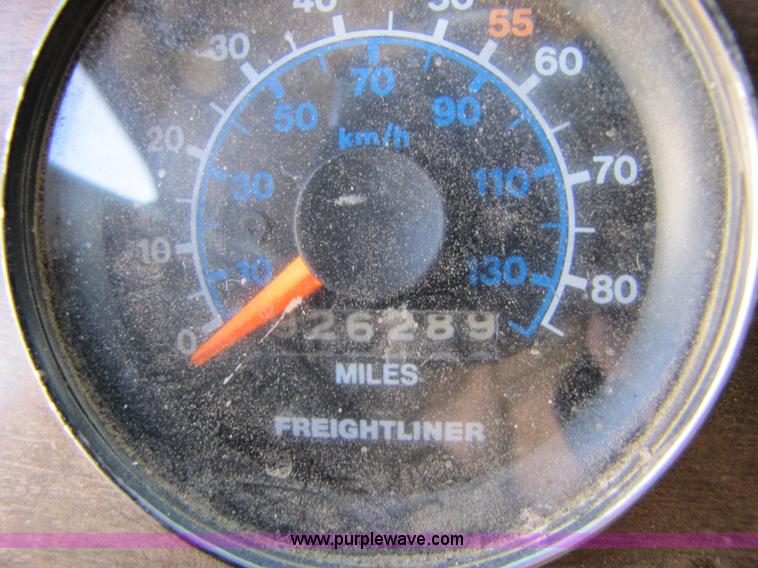 image for item 5191 1990 Freightliner FLD dump truck