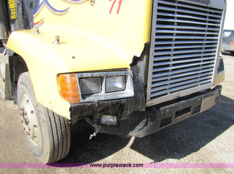 image for item 5191 1990 Freightliner FLD dump truck