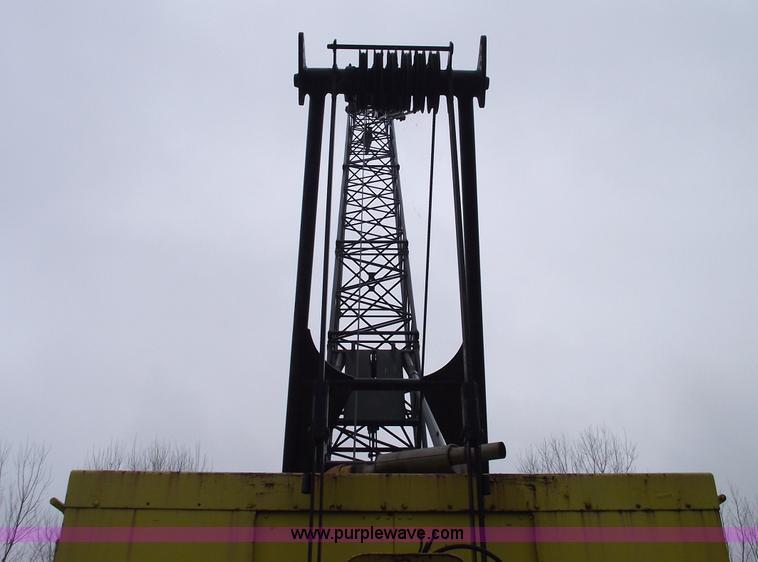 image for item 5376 1976 Lima 50-SC 50 ton crawler crane