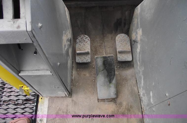 image for item 5376 1976 Lima 50-SC 50 ton crawler crane