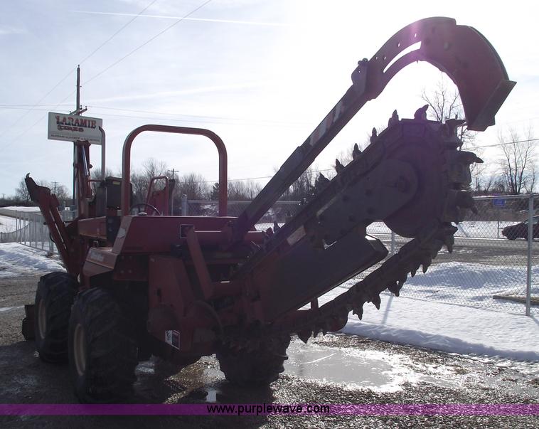 image for item 5426 Ditch Witch 6510 trencher