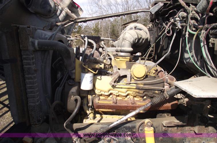 image for item 5432 1989 Ford L8000 dump truck