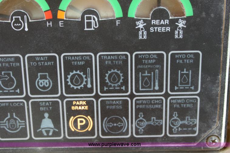 image for item 6103 1998 John Deere 770CH motor grader