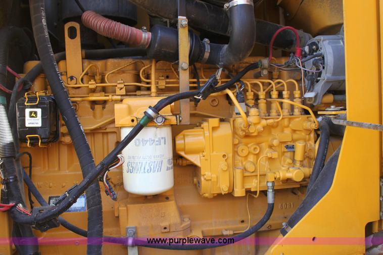 image for item 6103 1998 John Deere 770CH motor grader