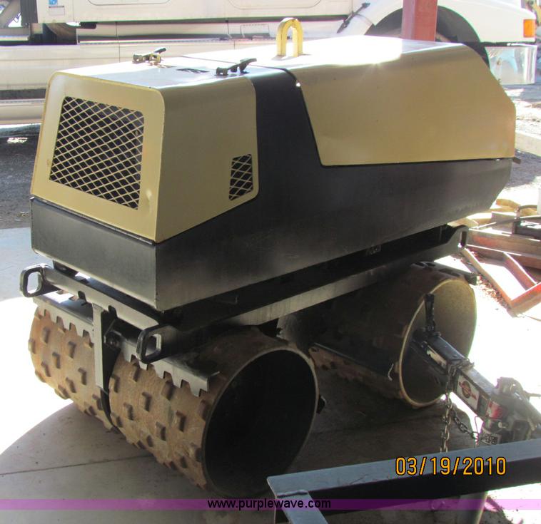 image for item 7501 Ingersoll Rand TC 13 vibratory trench compactor