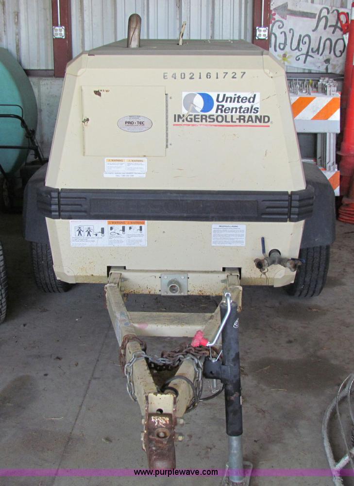 image for item 7502 1999 Ingersoll Rand P185WJD air compressor