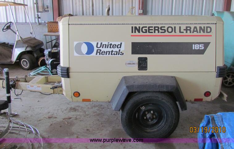 image for item 7502 1999 Ingersoll Rand P185WJD air compressor