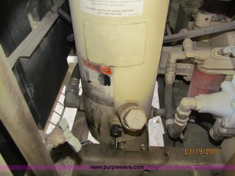 image for item 7502 1999 Ingersoll Rand P185WJD air compressor