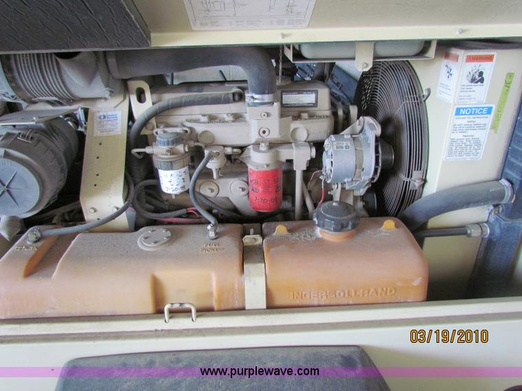 image for item 7502 1999 Ingersoll Rand P185WJD air compressor