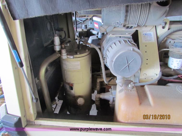 image for item 7502 1999 Ingersoll Rand P185WJD air compressor