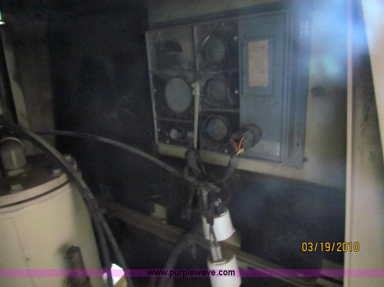 image for item 7502 1999 Ingersoll Rand P185WJD air compressor