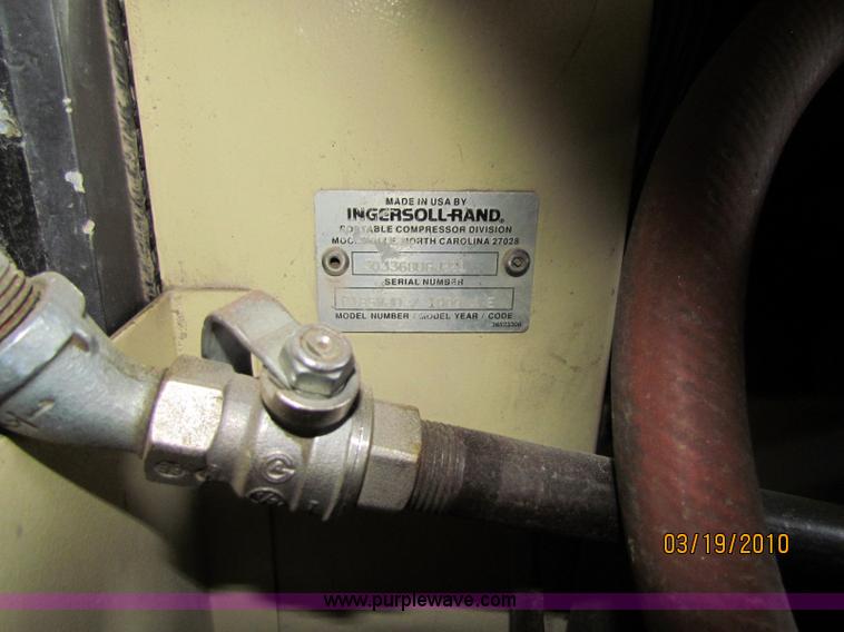 image for item 7502 1999 Ingersoll Rand P185WJD air compressor