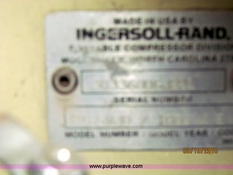 image for item 7502 1999 Ingersoll Rand P185WJD air compressor