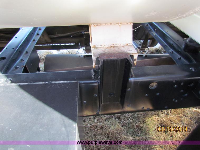 image for item 7503 1988 GMC Topkick C6000 water truck