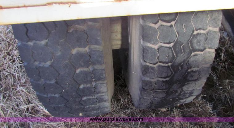 image for item 7503 1988 GMC Topkick C6000 water truck