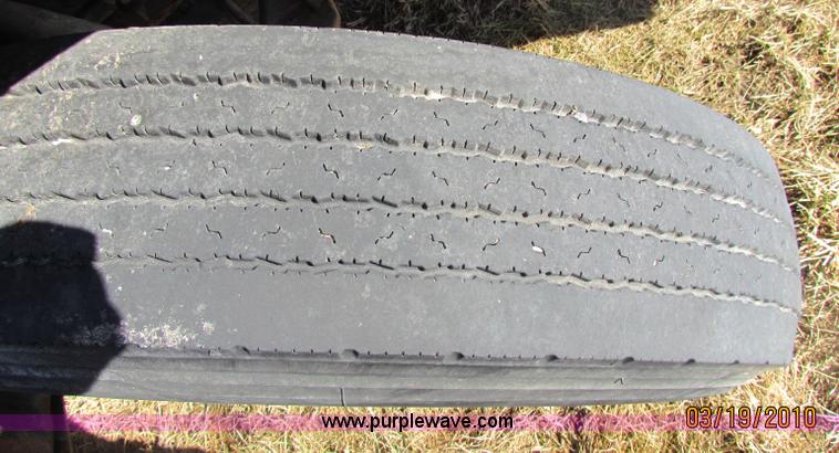 image for item 7503 1988 GMC Topkick C6000 water truck