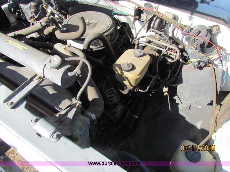 image for item 7503 1988 GMC Topkick C6000 water truck