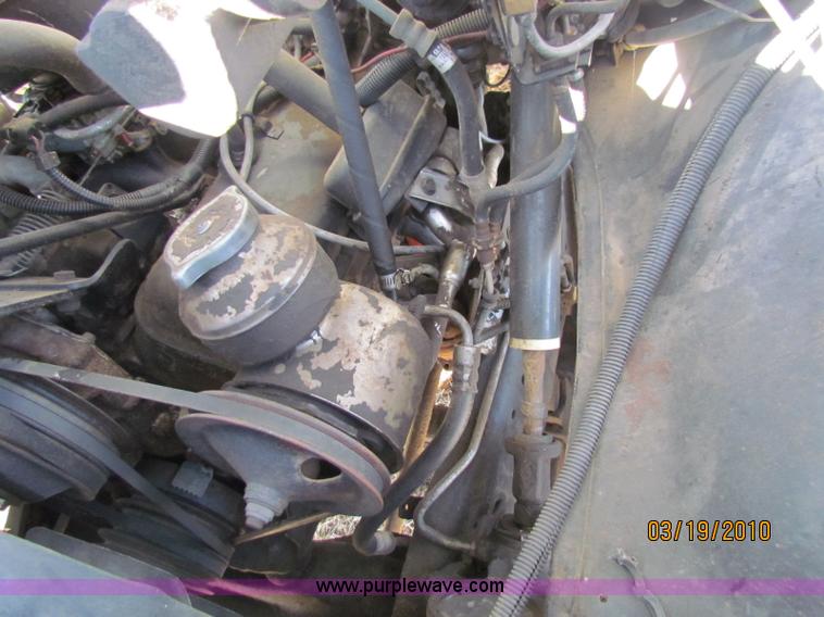 image for item 7503 1988 GMC Topkick C6000 water truck