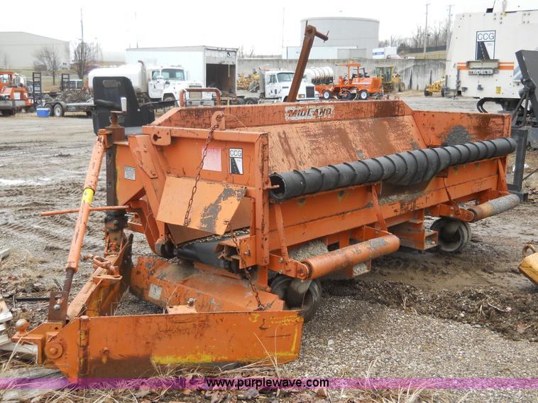 image for item 7787 Midland Machinery SM shoulder maintainer