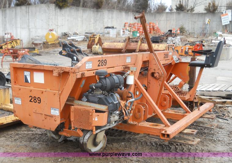 image for item 7787 Midland Machinery SM shoulder maintainer