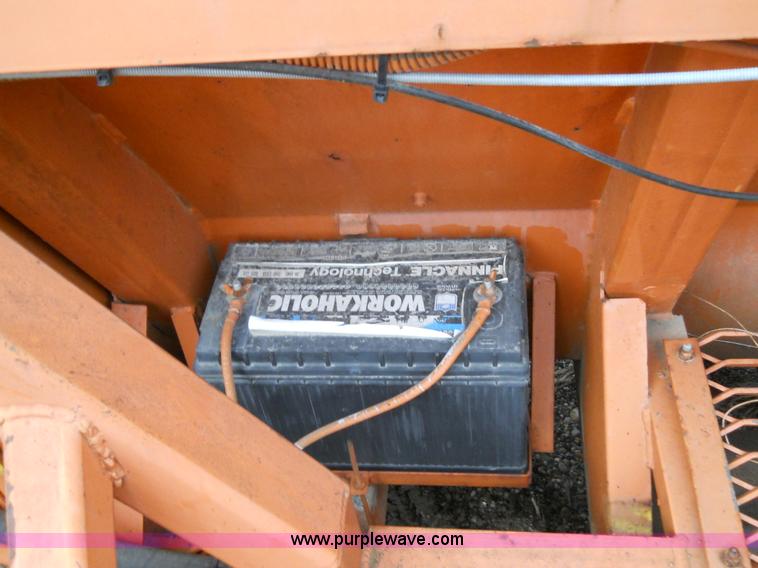 image for item 7787 Midland Machinery SM shoulder maintainer