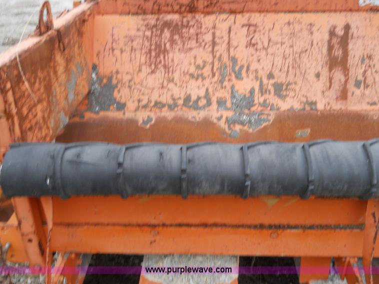 image for item 7787 Midland Machinery SM shoulder maintainer