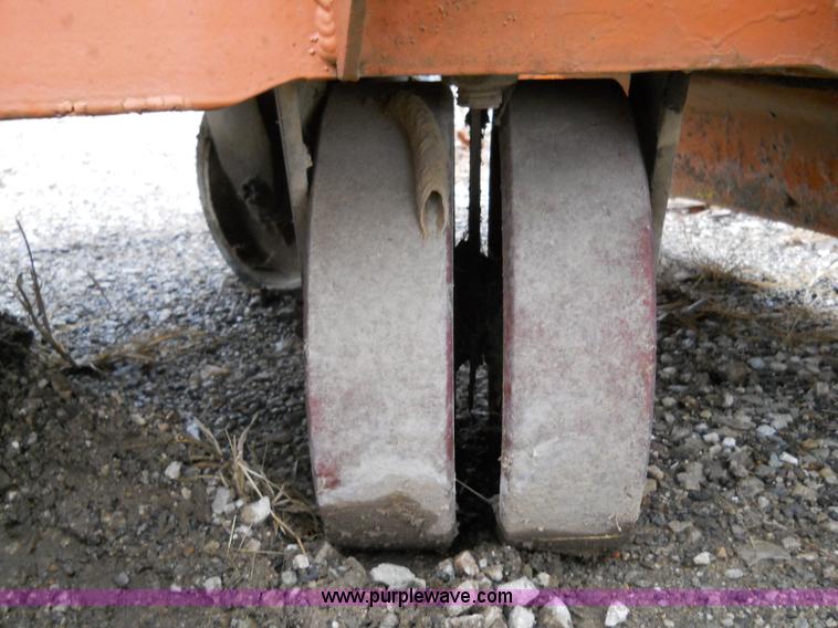 image for item 7787 Midland Machinery SM shoulder maintainer