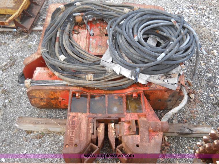 image for item 7810 Foster vibratory pile driver/extractor