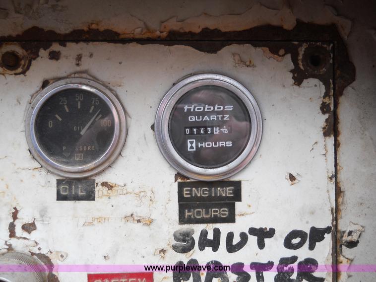 image for item 7810 Foster vibratory pile driver/extractor