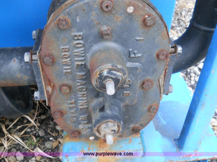 image for item 7811 2003 Kincaid Agigator