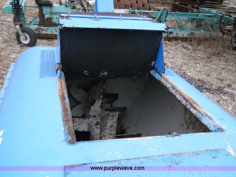 image for item 7811 2003 Kincaid Agigator