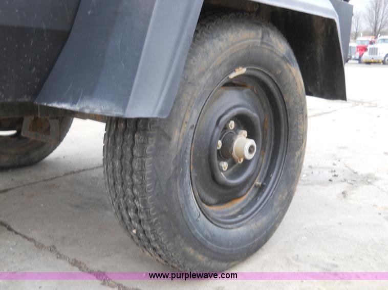 image for item 7812 2006 Atlas Copco air compressor