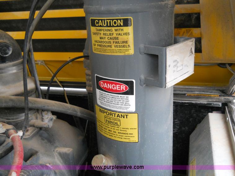 image for item 7812 2006 Atlas Copco air compressor