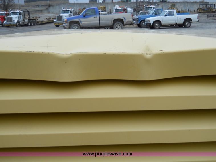 image for item 7812 2006 Atlas Copco air compressor