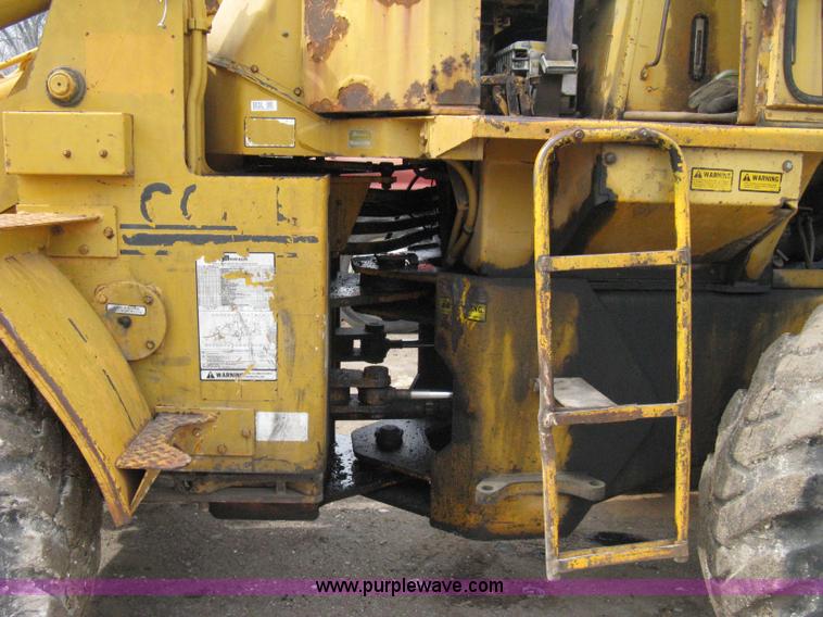 image for item 8010 1978 Fiat-Allis 605B wheel loader