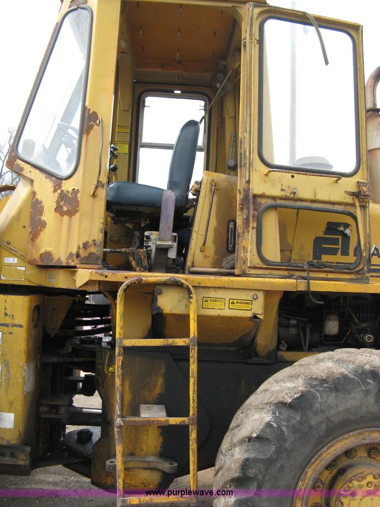 image for item 8010 1978 Fiat-Allis 605B wheel loader