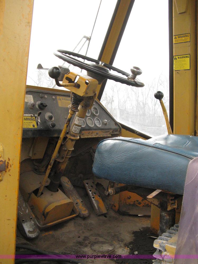 image for item 8010 1978 Fiat-Allis 605B wheel loader